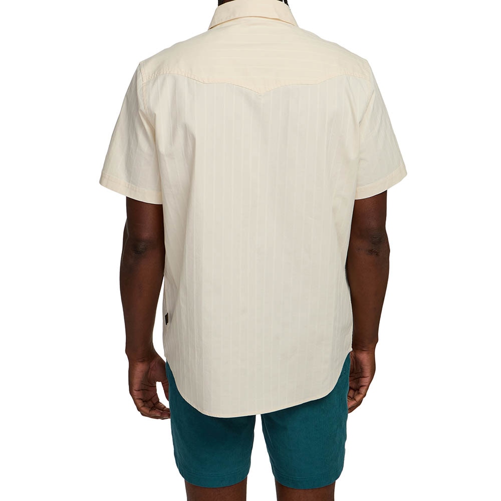 Howler Brothers Crosscut Deluxe Snapshirt Men's in Flower Power Off White Dobby